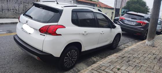 PEUGEOT 2008 1.6 16V FLEX ALLURE 4P AUTOMÁTICO